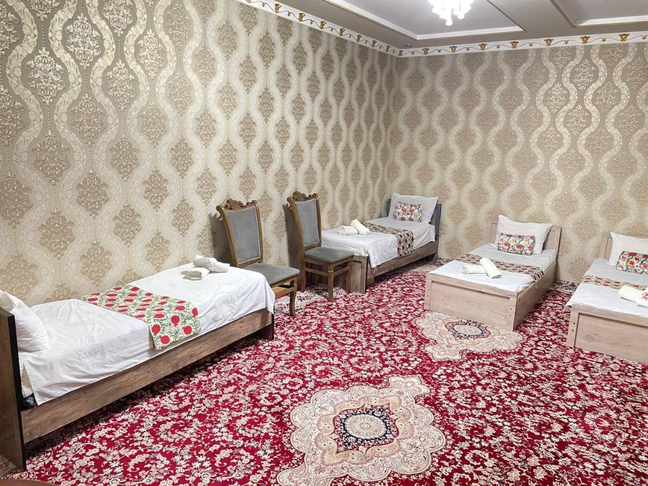 ホテル Madina-Mehribon ブハラ 部屋 写真